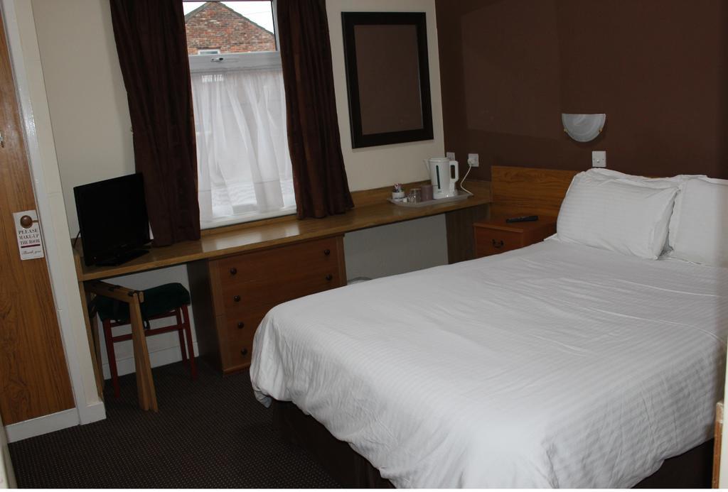 The Premier Lodge Morpeth Room photo