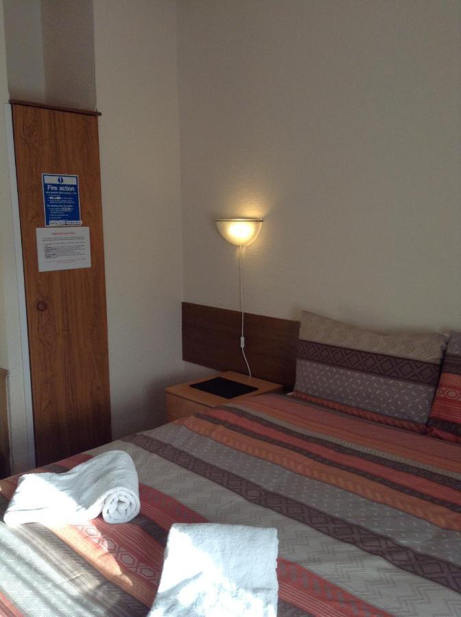 The Premier Lodge Morpeth Room photo